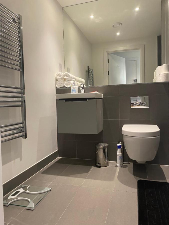 Morden 1 Bedroom City- Apt Central Stylish Living Croydon Exterior photo